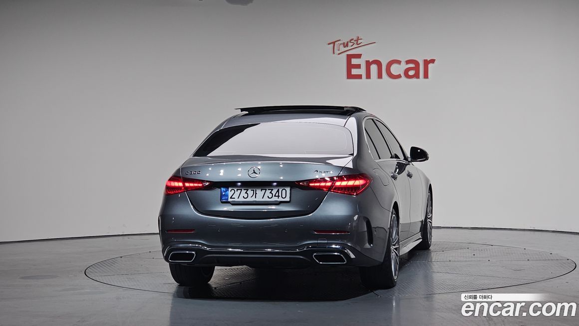 Mercedes-Benz C-Class C300 4MATIC AMG Line, 2023