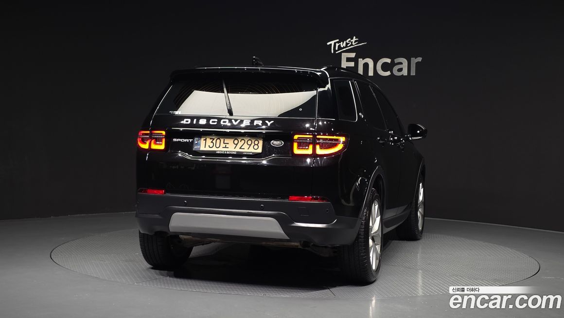 Land Rover Discovery Sport P250 SE, 2022