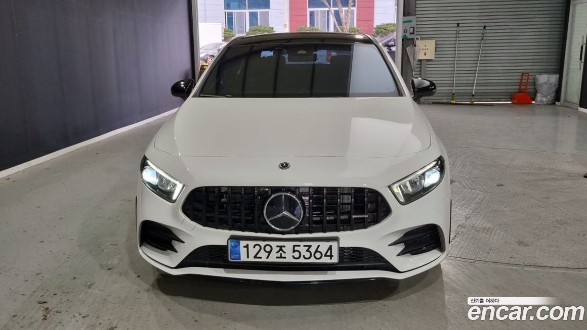 Mercedes-Benz A-Class AMG A35 4MATIC Sedan, 2023