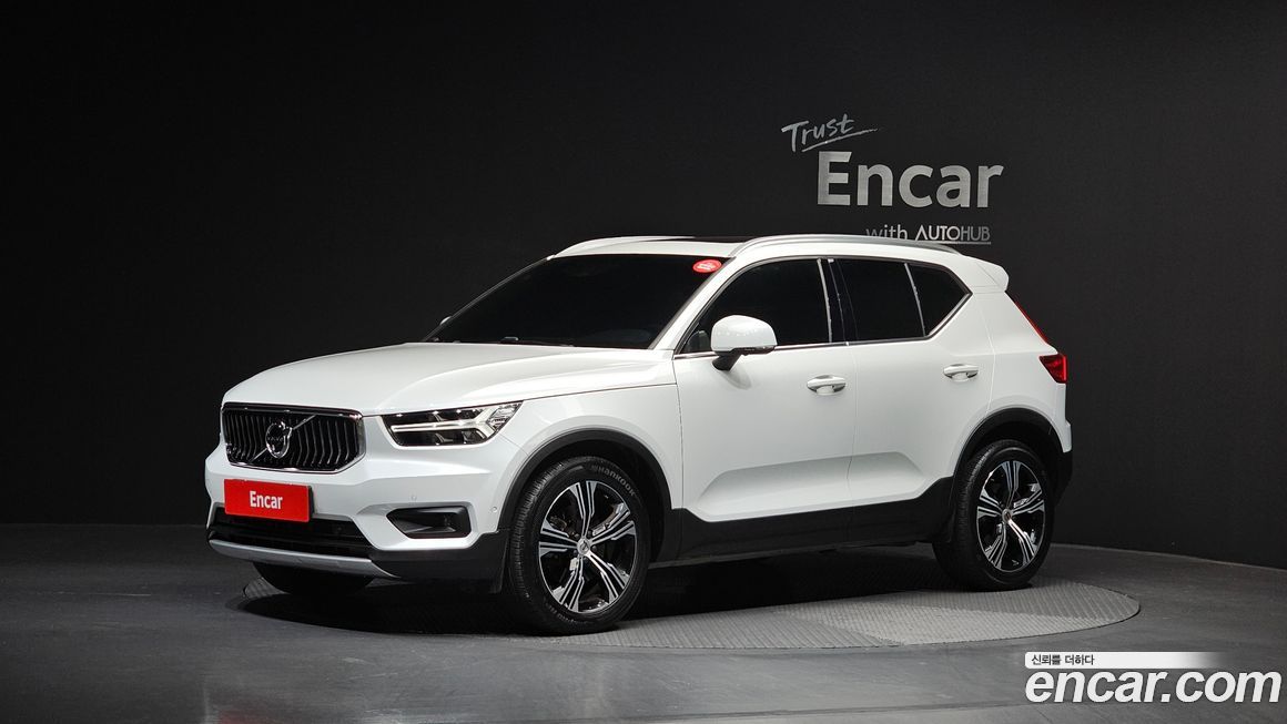 Volvo XC40 B4 Inscription, 2022