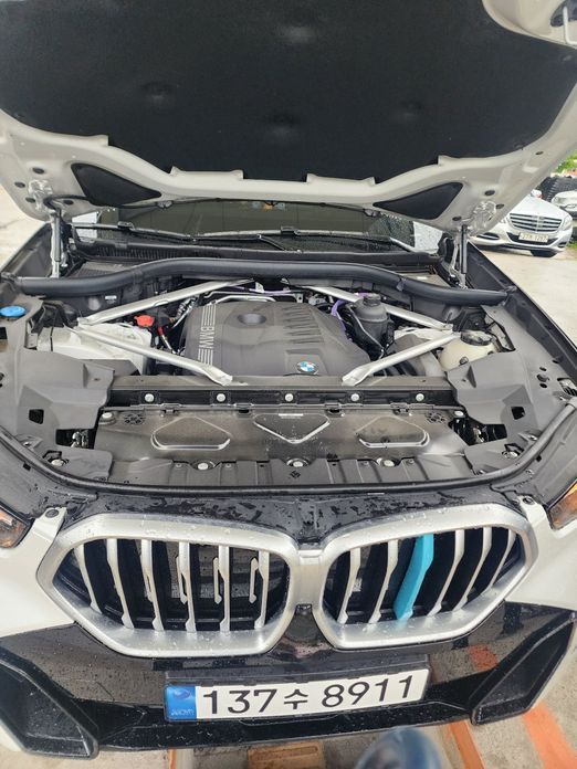BMW X6 xDrive40i M Sport, 2024