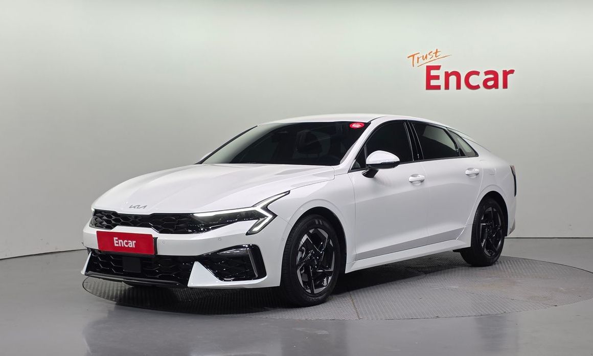Kia K5 2.0, 2025