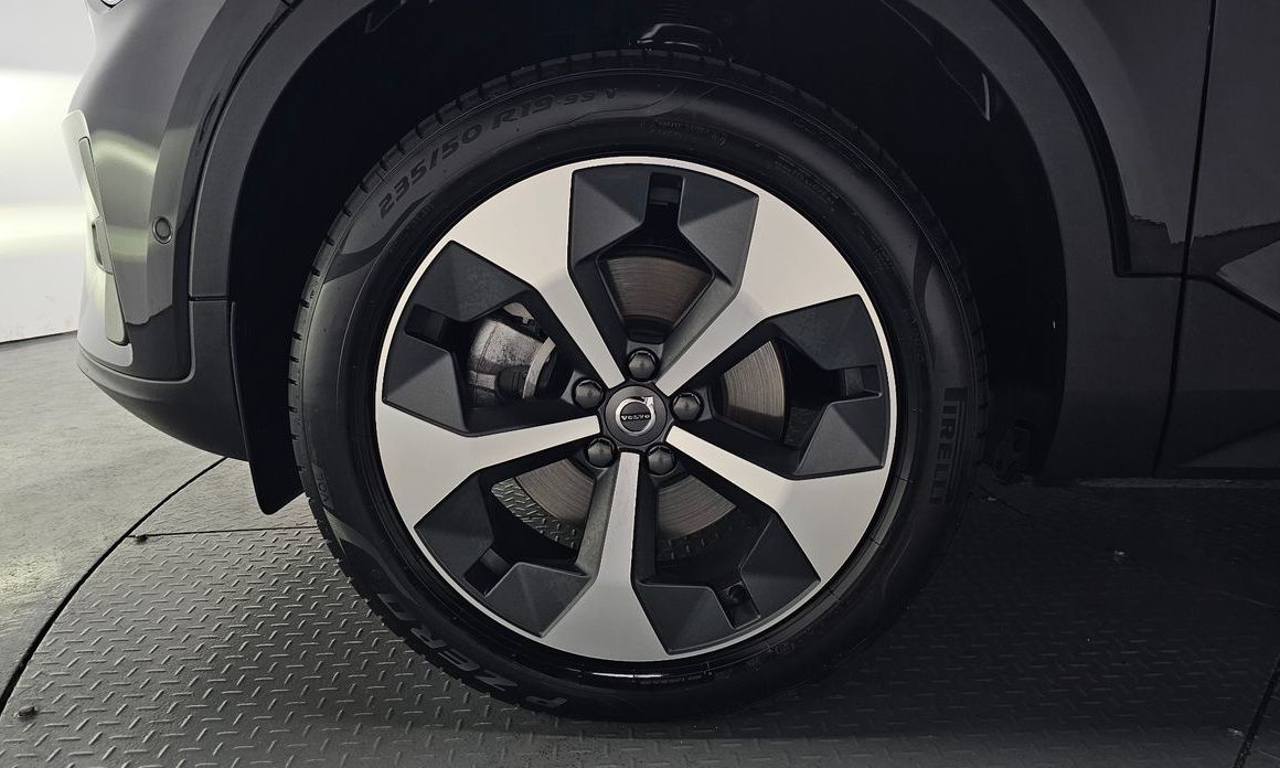 Volvo XC40 B4 Ultra Bright, 2025