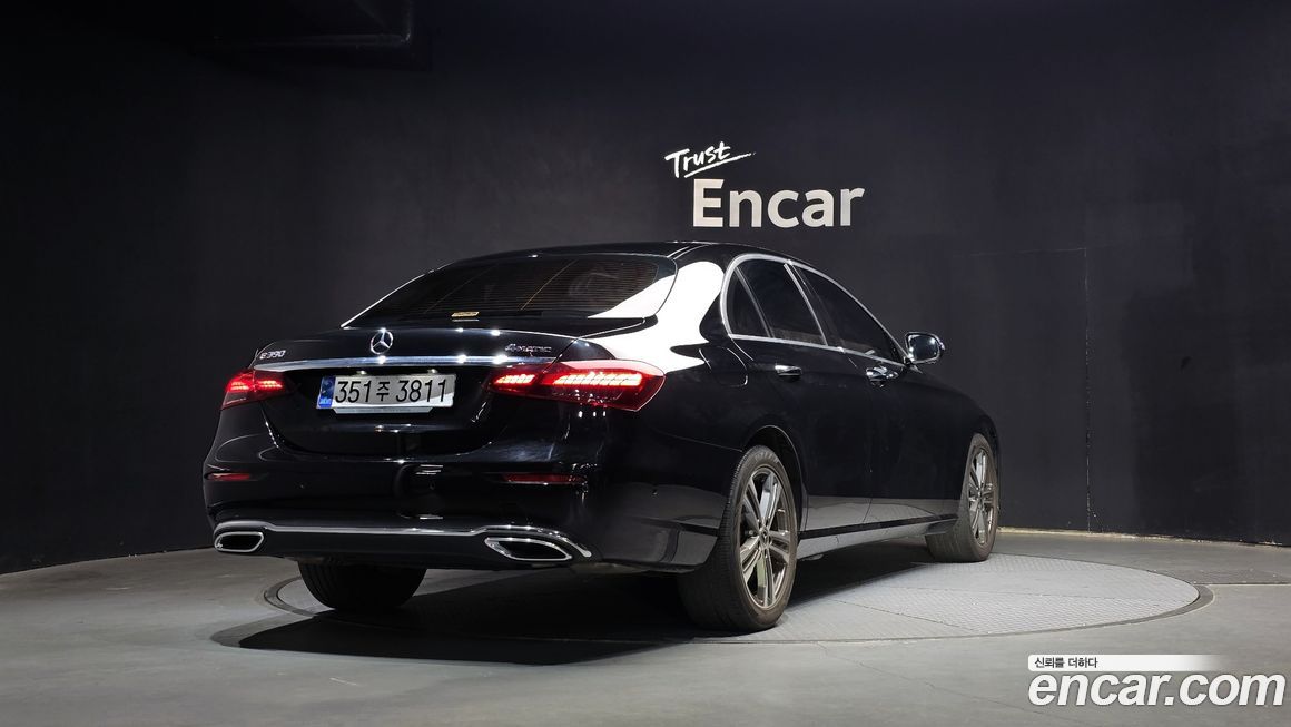 Mercedes-Benz E-Class E350 4MATIC Avantgarde, 2022