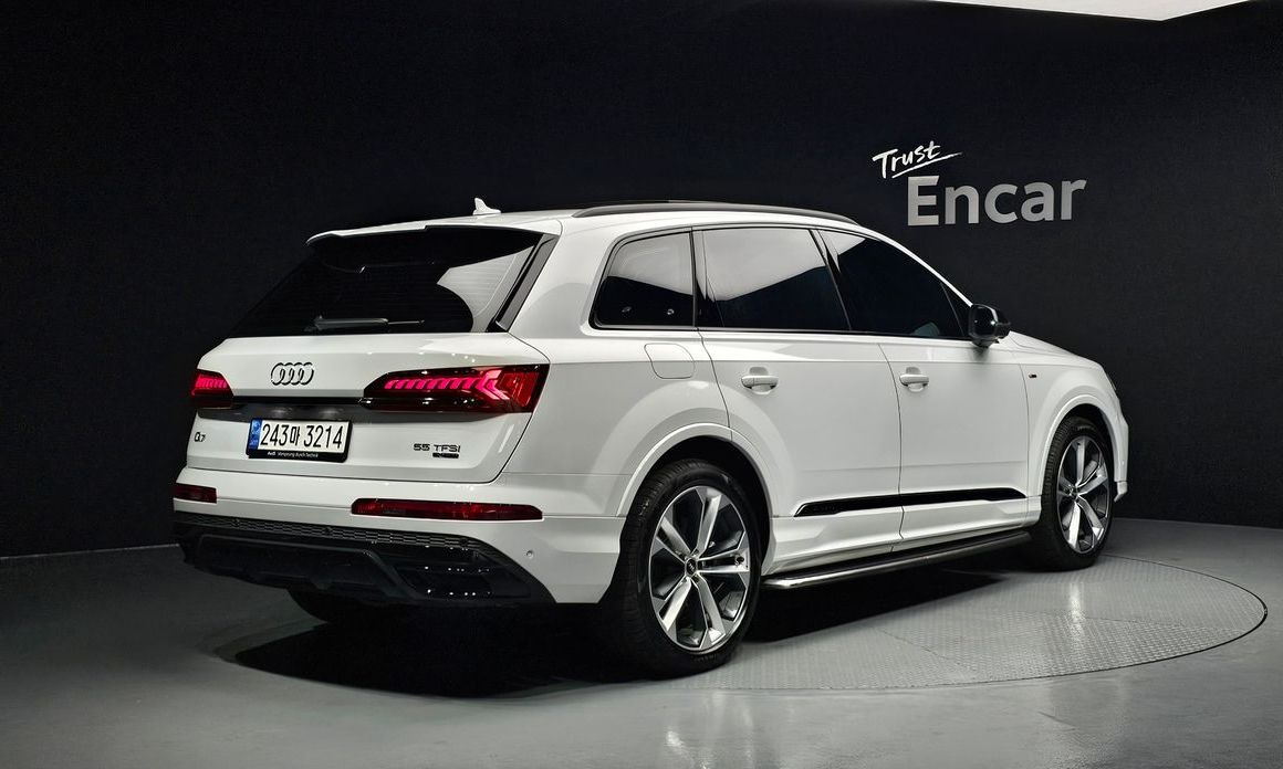 Audi Q7 55 TFSI Quattro Premium, 2022