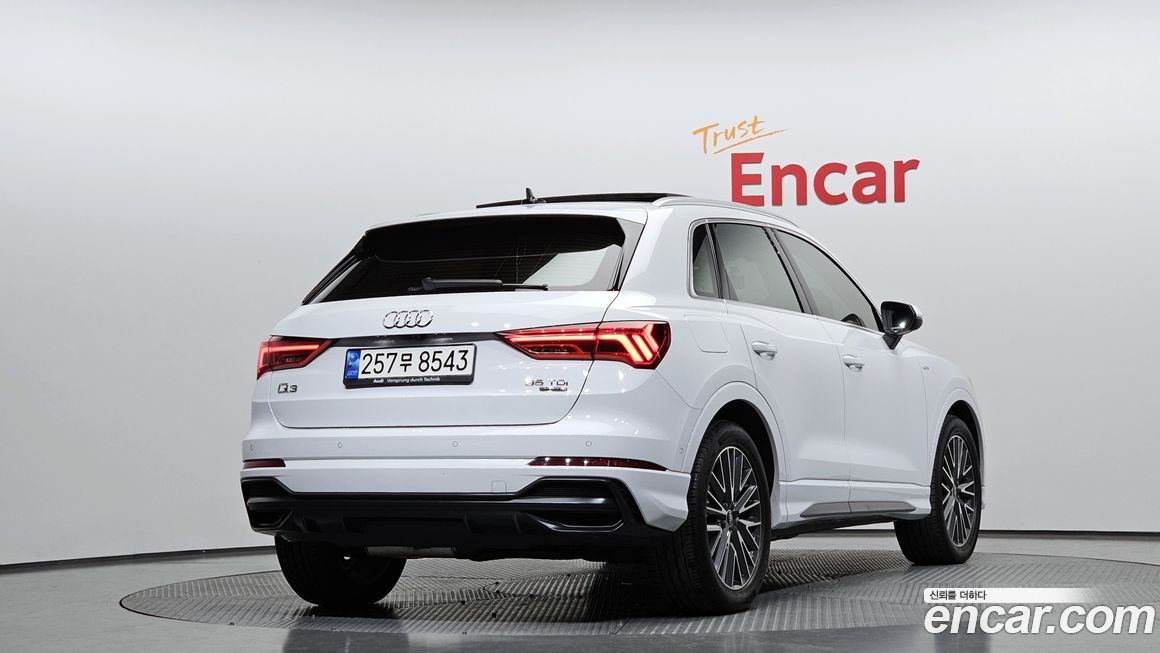 Audi Q3 35 TDI Quattro Premium, 2022