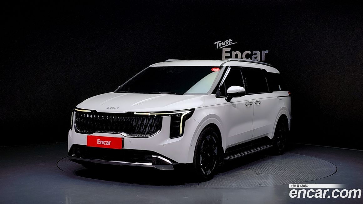 Kia Carnival 7-Seater Signature, 2024