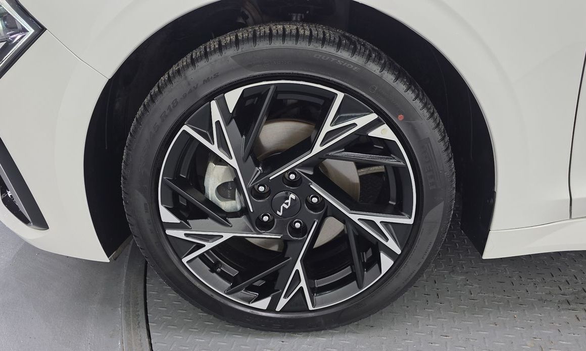 Kia K5 2.0, 2025