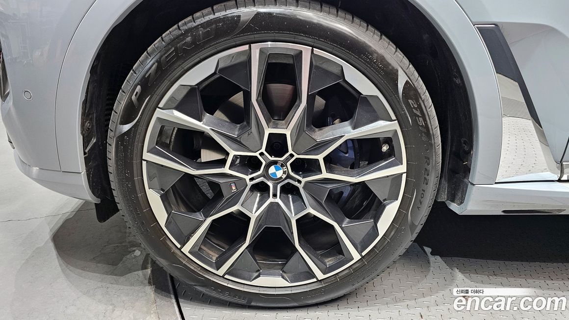 BMW X7 xDrive 40d M Sport 6STR, 2025
