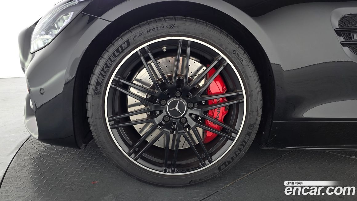 Mercedes-Benz AMG GT 4.0 C Roadster, 2021
