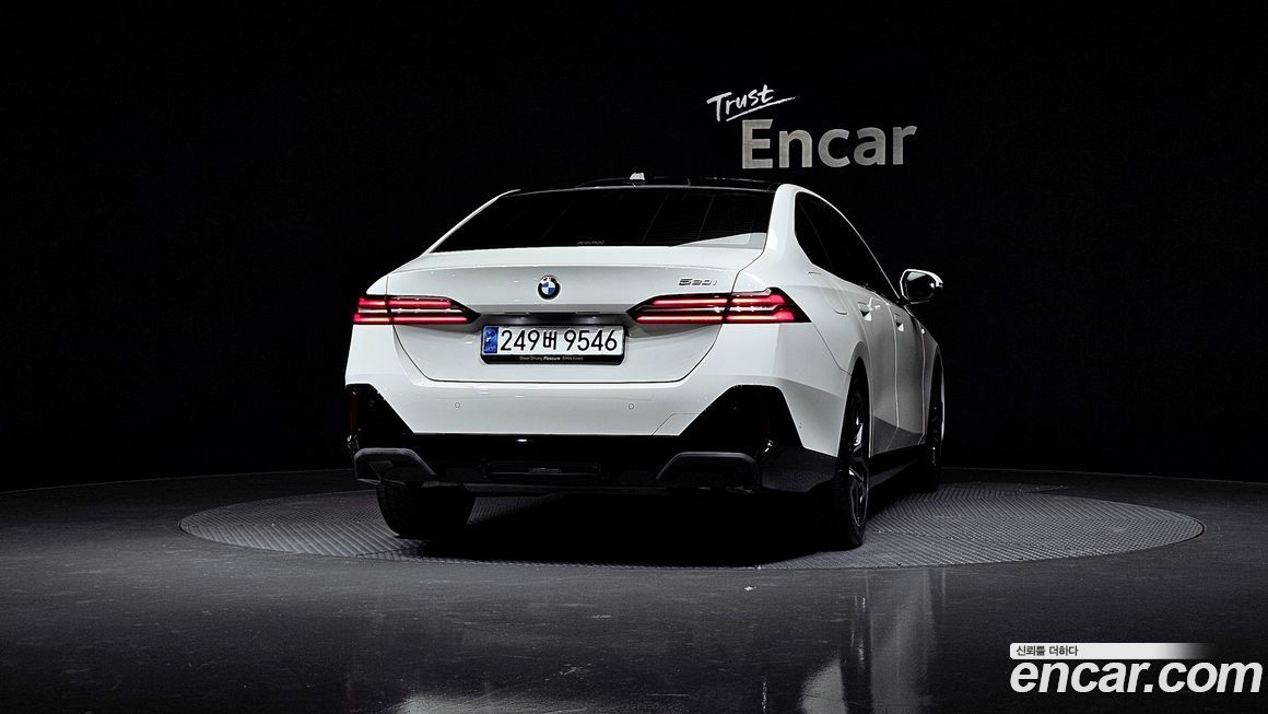 BMW 5-Series 520i M Sport, 2024