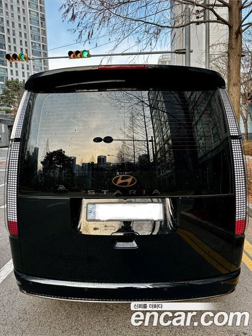 Hyundai Staria Lounge 9-Seater, 2025