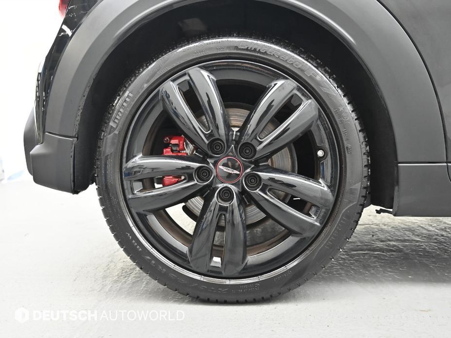 Mini Cooper Convertible JCW, 2024