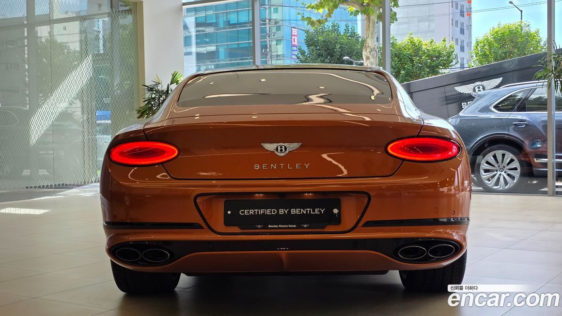 Bentley Continental 4.0 GTS, 2024