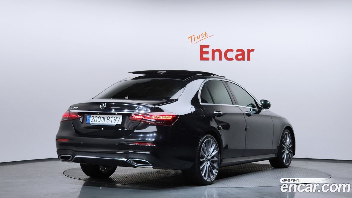 Mercedes-Benz E-Class E350 4MATIC AMG Line, 2022