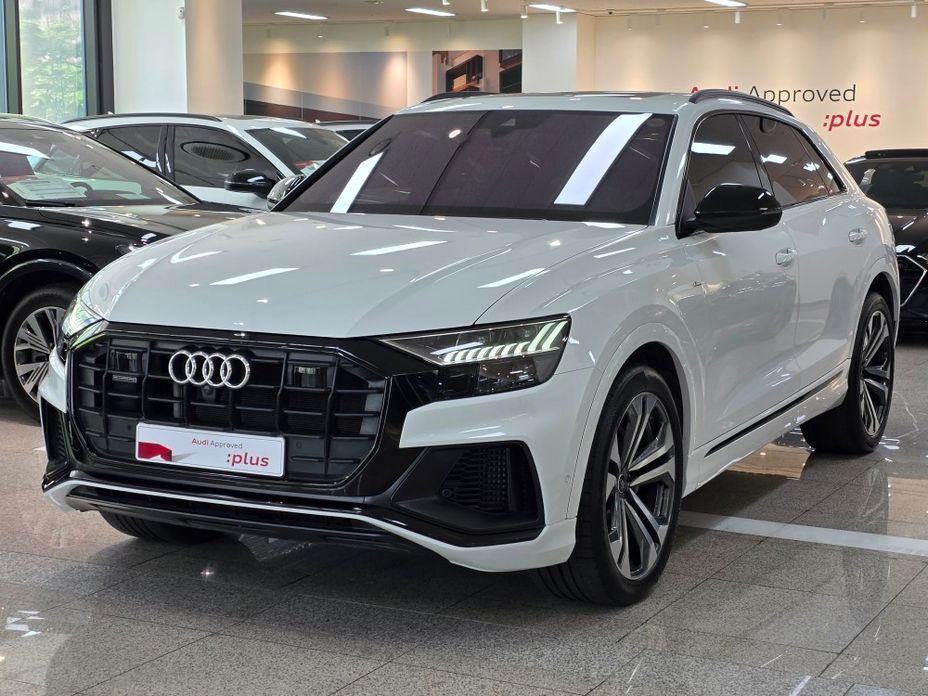 Audi Q8 55 TFSI Quattro Premium, 2023