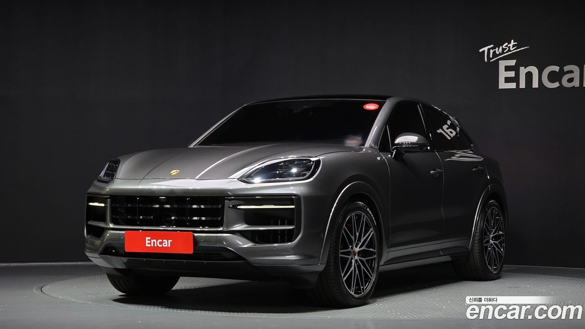 Porsche Cayenne 4.0 GTS Coupe, 2025