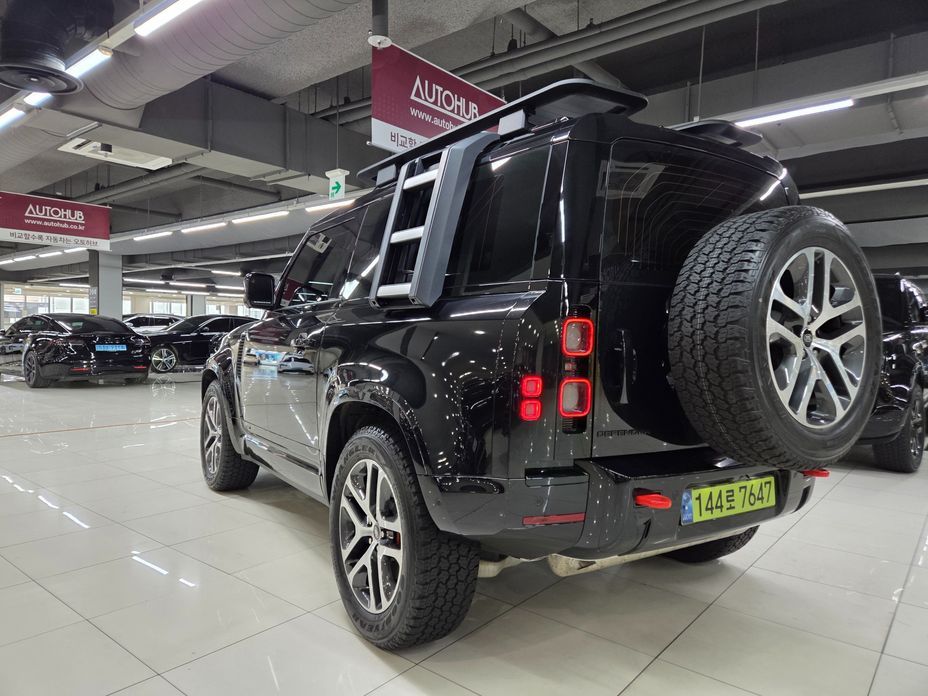 Land Rover Defender 90 P400 X, 2025
