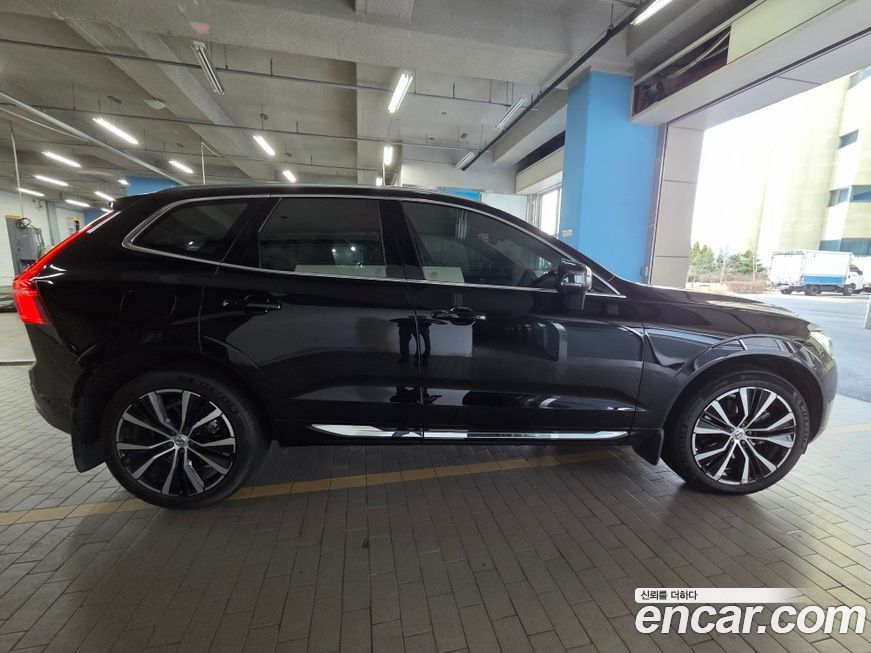 Volvo XC60 B6 Ultimate Bright, 2023