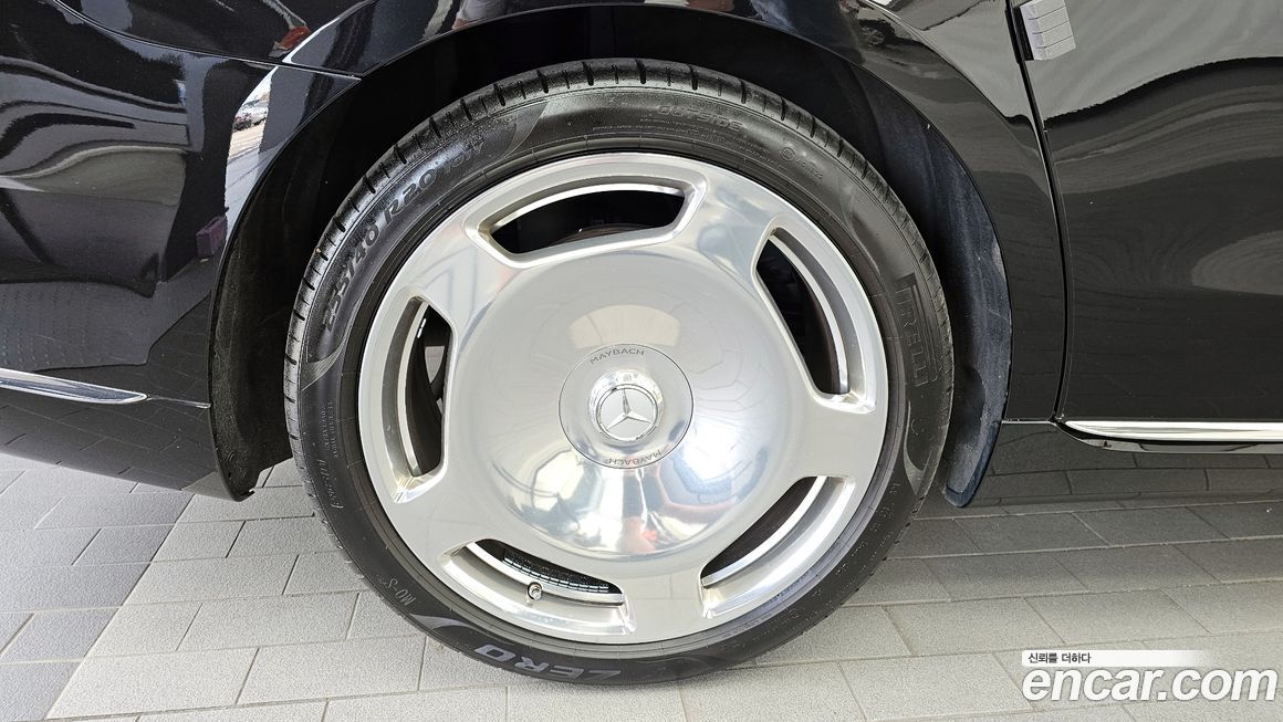 Mercedes-Benz S-Class Maybach S580 4MATIC, 2024