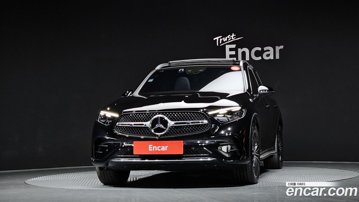 Mercedes-Benz GLC-Class GLC300 4MATIC AMG Line, 2023