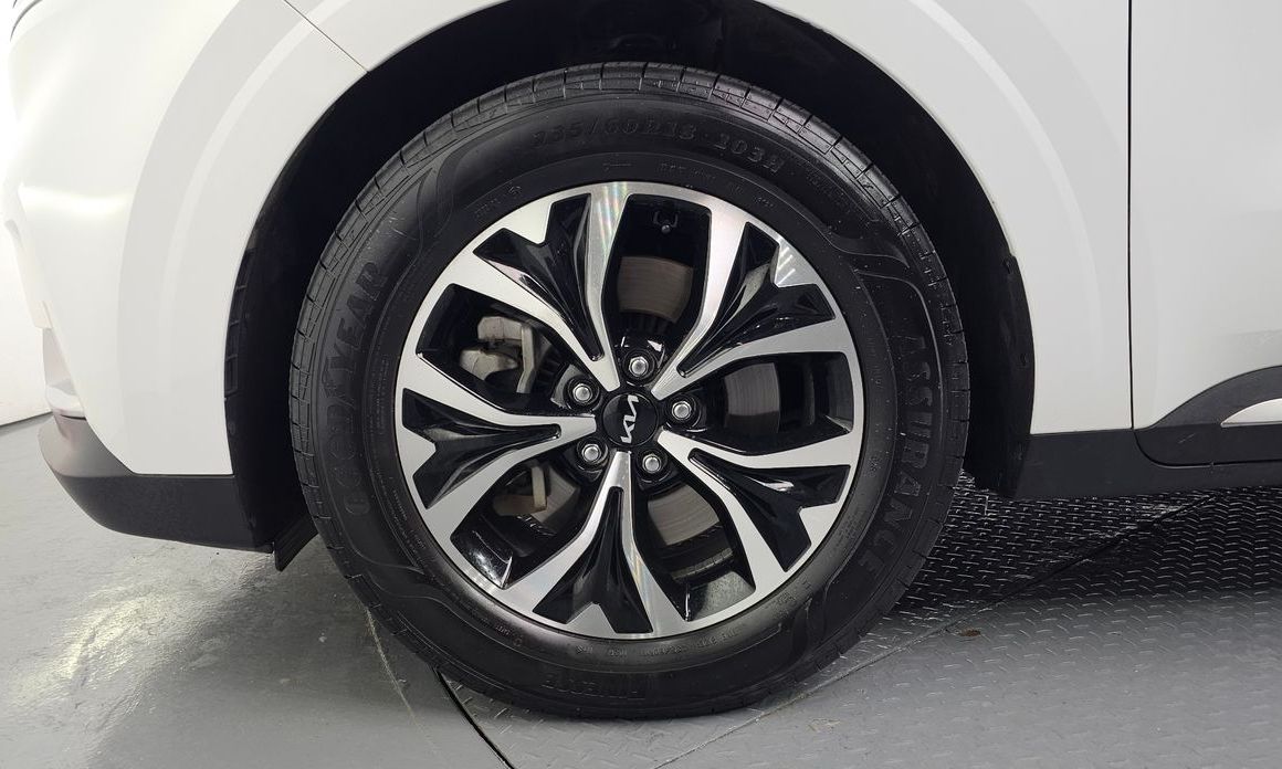 Kia Carnival 9-Seater Noblesse, 2023