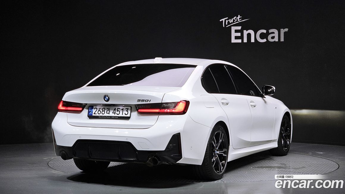 BMW 3-Series 320i M Sport, 2023