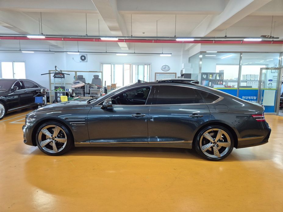 Genesis G80 Gasoline 2.5 Turbo AWD, 2025