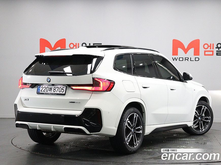 BMW X1 xDrive 20i M Sport, 2025