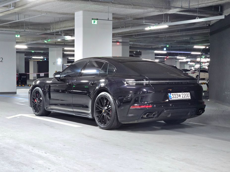 Porsche Panamera 4.0 GTS, 2025
