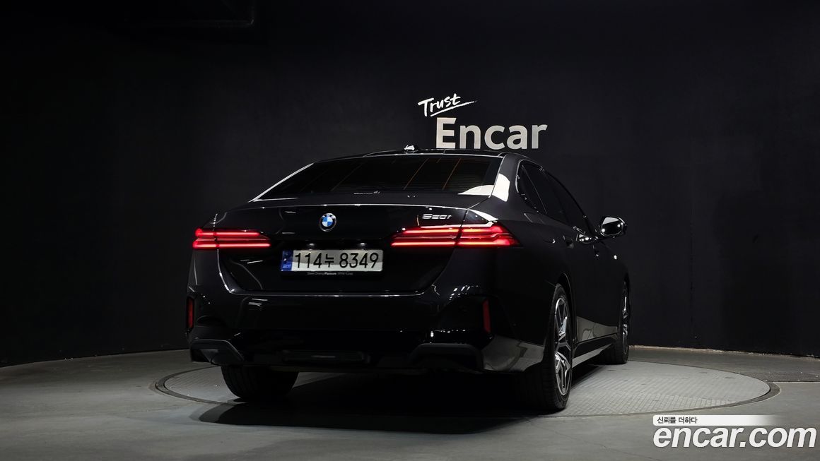 BMW 5-Series 520i M Sport, 2024