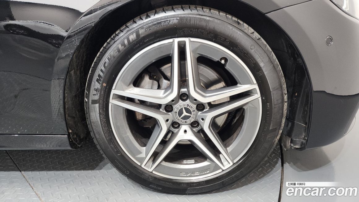 Mercedes-Benz E-Class E250 AMG Line, 2023