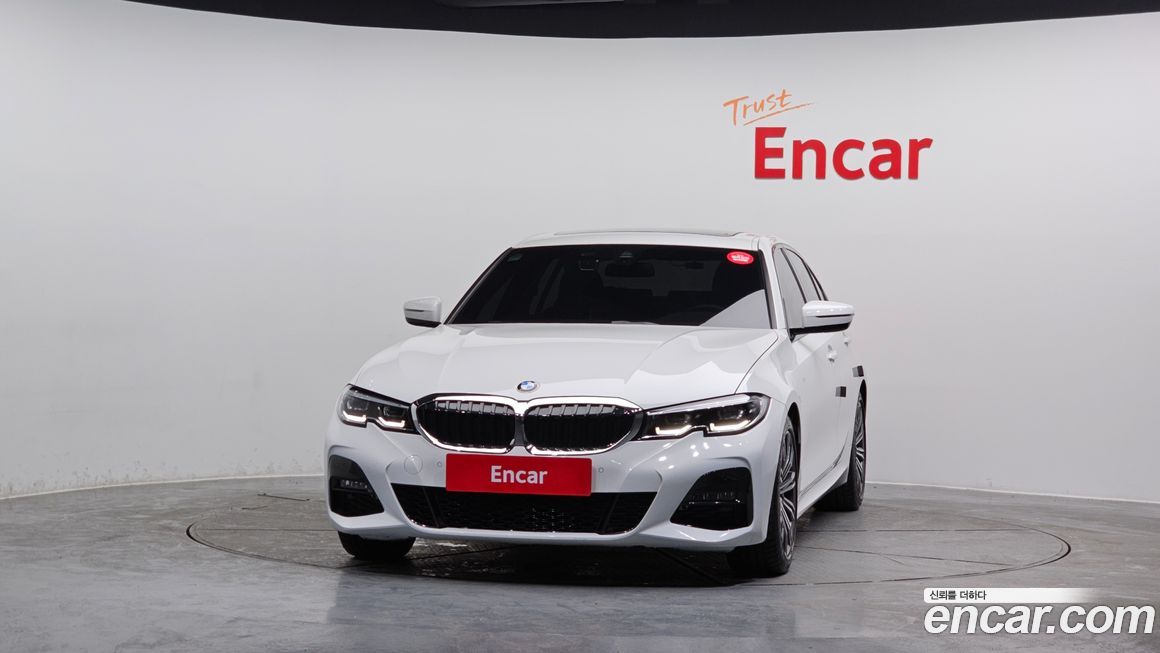 BMW 3-Series 320i M Sport, 2022