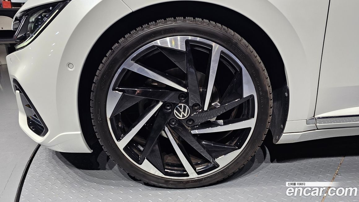 Volkswagen Arteon 2.0 TDI R-LIINE 4Motion, 2022