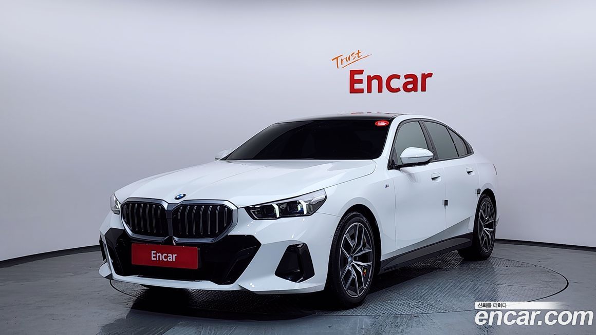 BMW 5-Series 523d xDrive M Sport, 2024