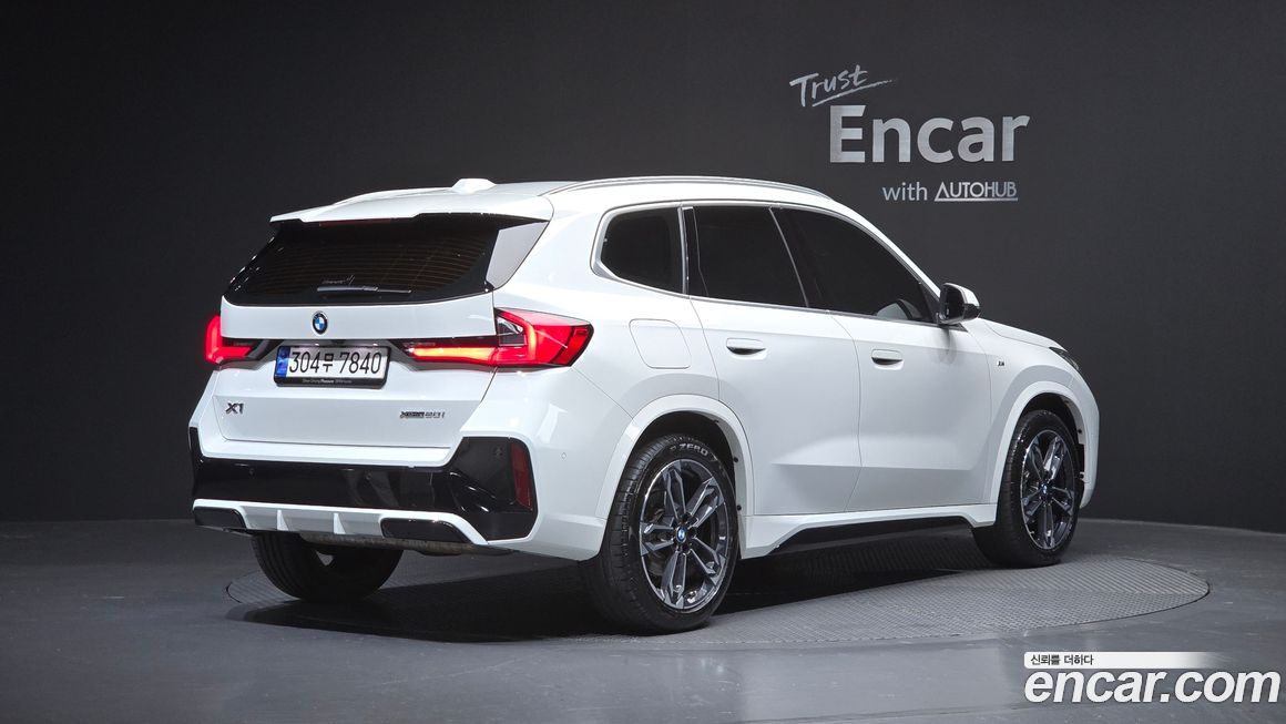 BMW X1 xDrive 20i M Sport, 2024