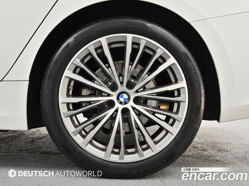 BMW 3-Series 320d Luxury, 2022