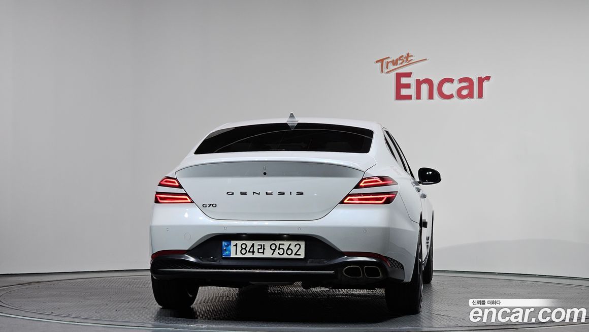 Genesis G70 Gasoline 2.0T 2WD, 2022
