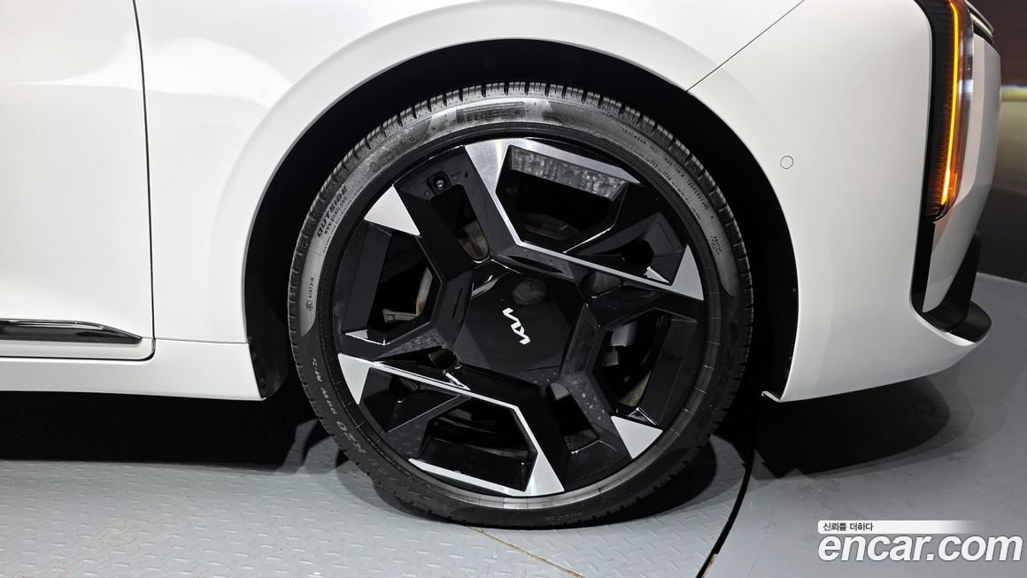 Kia K8 2.5 Gasoline 2WD, 2025