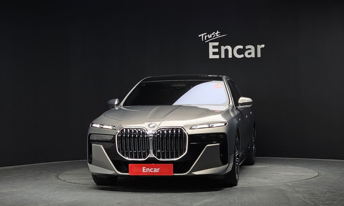 BMW 7-Series 740i xDrive M Sport, 2024