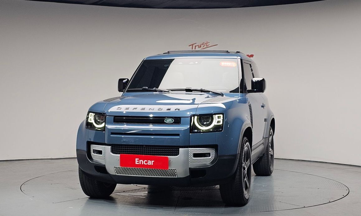Land Rover Defender 90 D250 SE, 2022