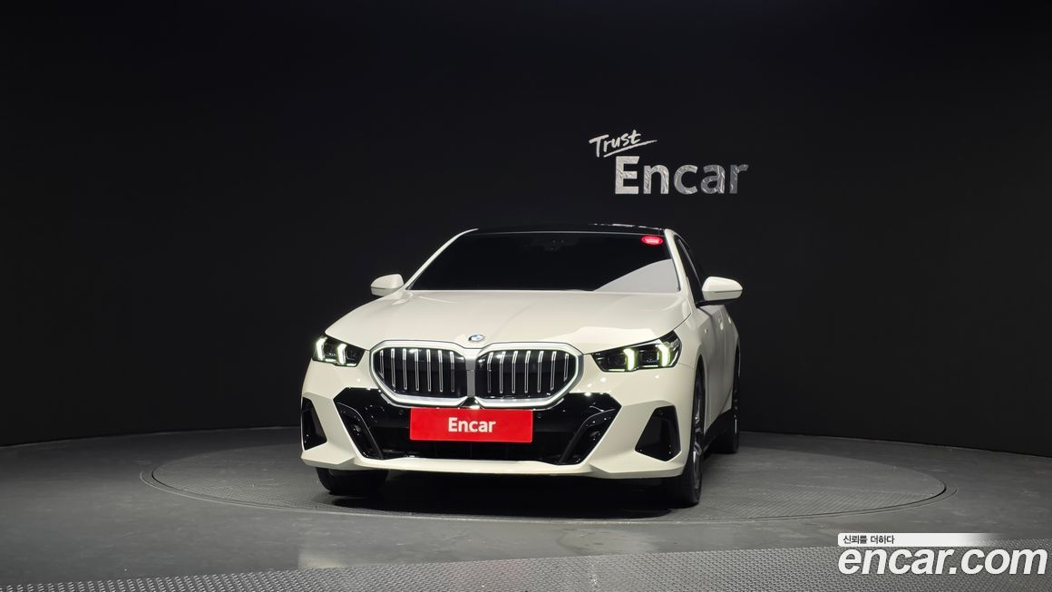 BMW 5-Series 520i M Sport, 2024