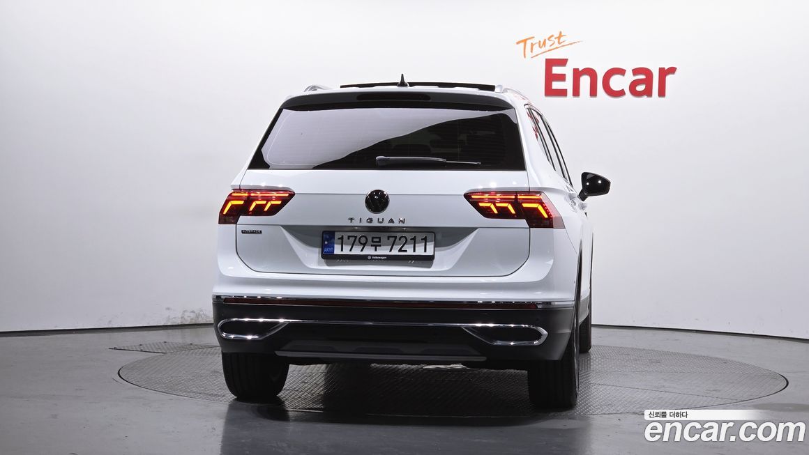 Volkswagen Tiguan 2.0 TSI Prestige, 2023