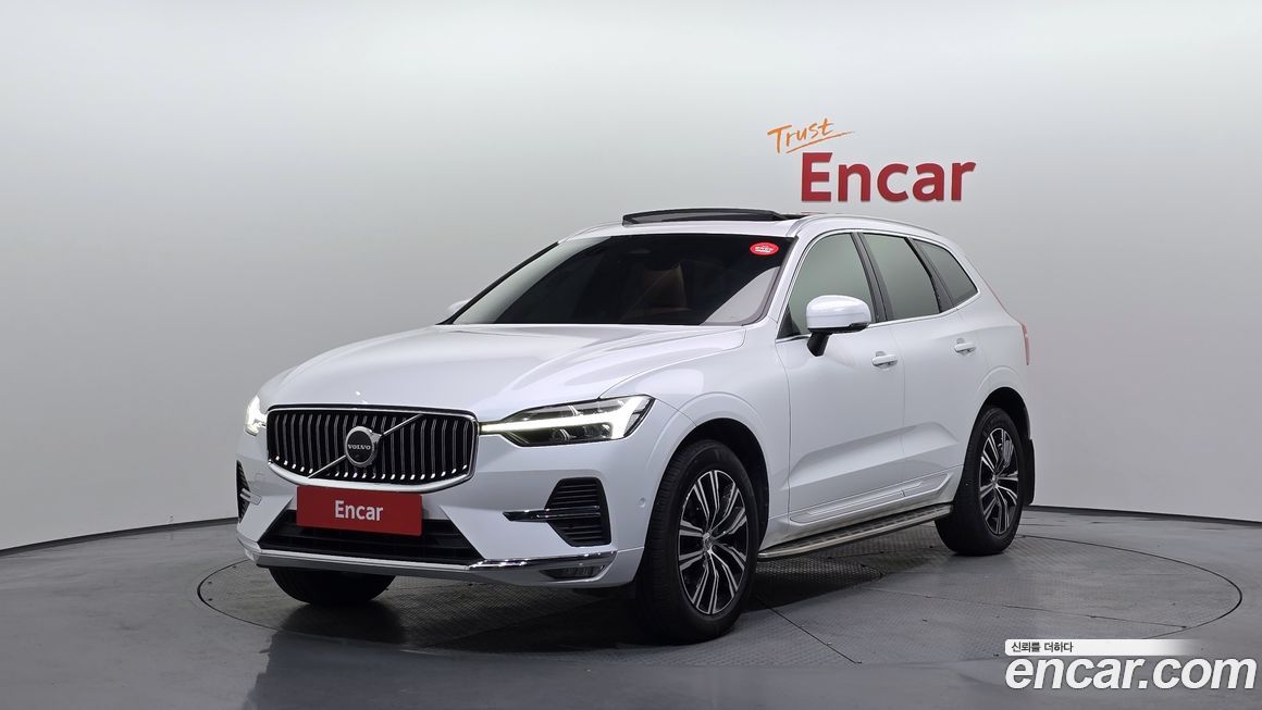 Volvo XC60 B5 Inscription, 2022