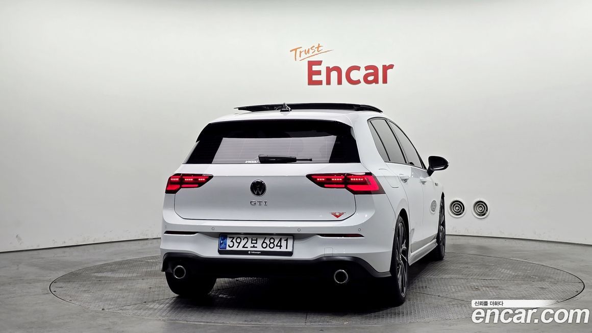 Volkswagen Golf 2.0 GTI, 2023