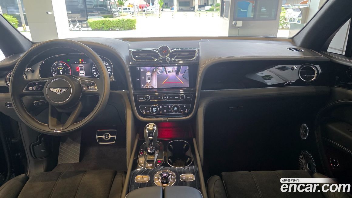 Bentley Bentayga 4.0 V8 S, 2024