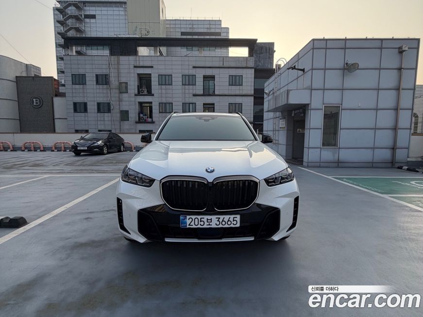 BMW X5 xDrive 40i M Sport, 2025