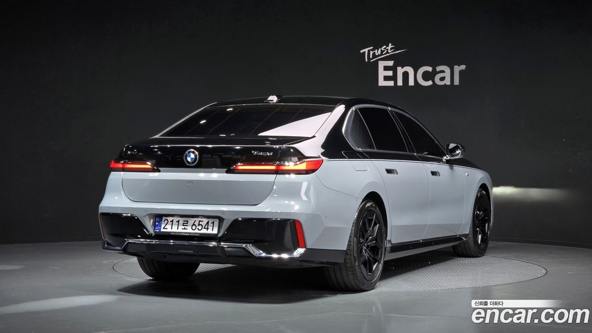 BMW 7-Series 740d xDrive M Sport, 2025