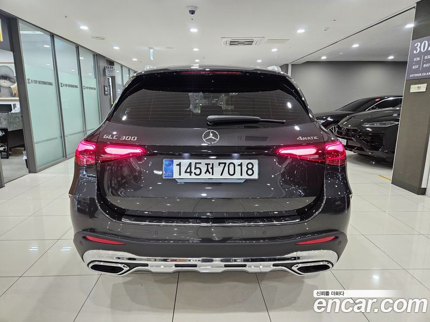 Mercedes-Benz GLC-Class GLC300 4MATIC AMG Line, 2025