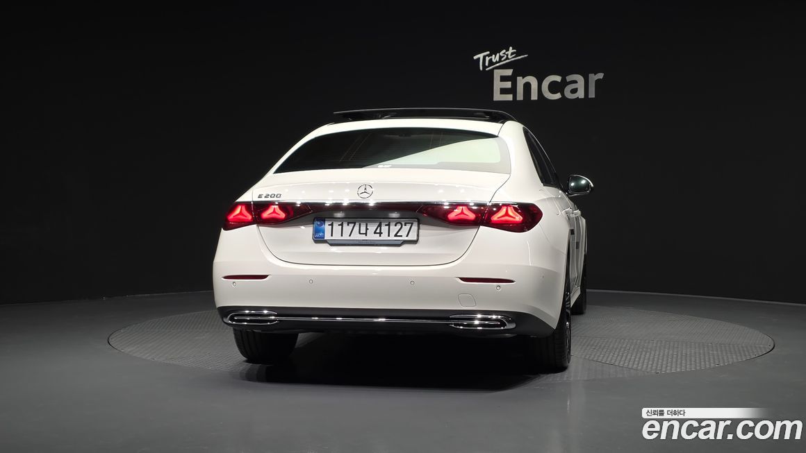 Mercedes-Benz E-Class E200 Avantgarde, 2025